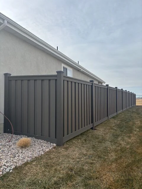 Trex Seclusions composite fence in Woodland Brown for an upscale Farmington homeowners association. Trex Seclusions composite fence in Woodland Brown for an upscale Farmington homeowners association.
