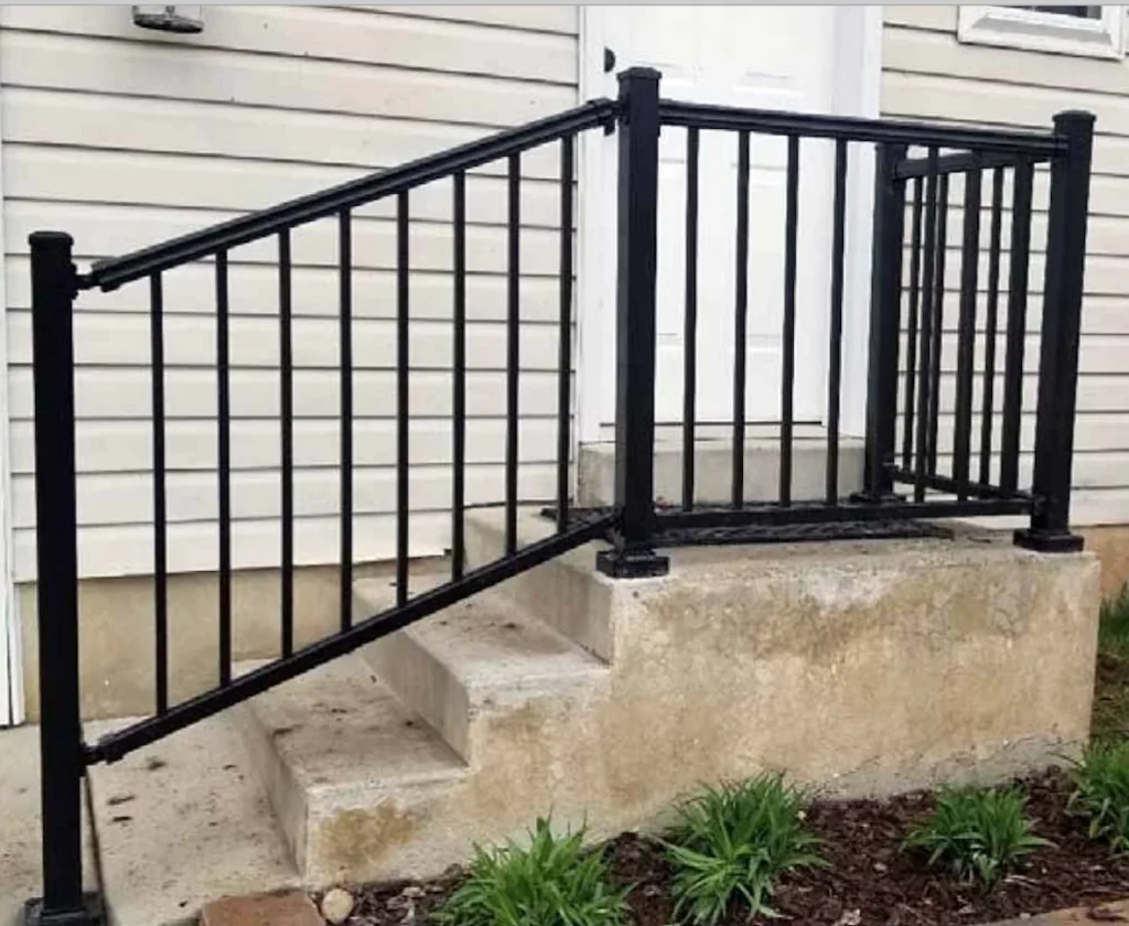 Best Fence Styles for Uneven Ground and Sloped Yards Best Fence Styles for Uneven Ground and Sloped Yards