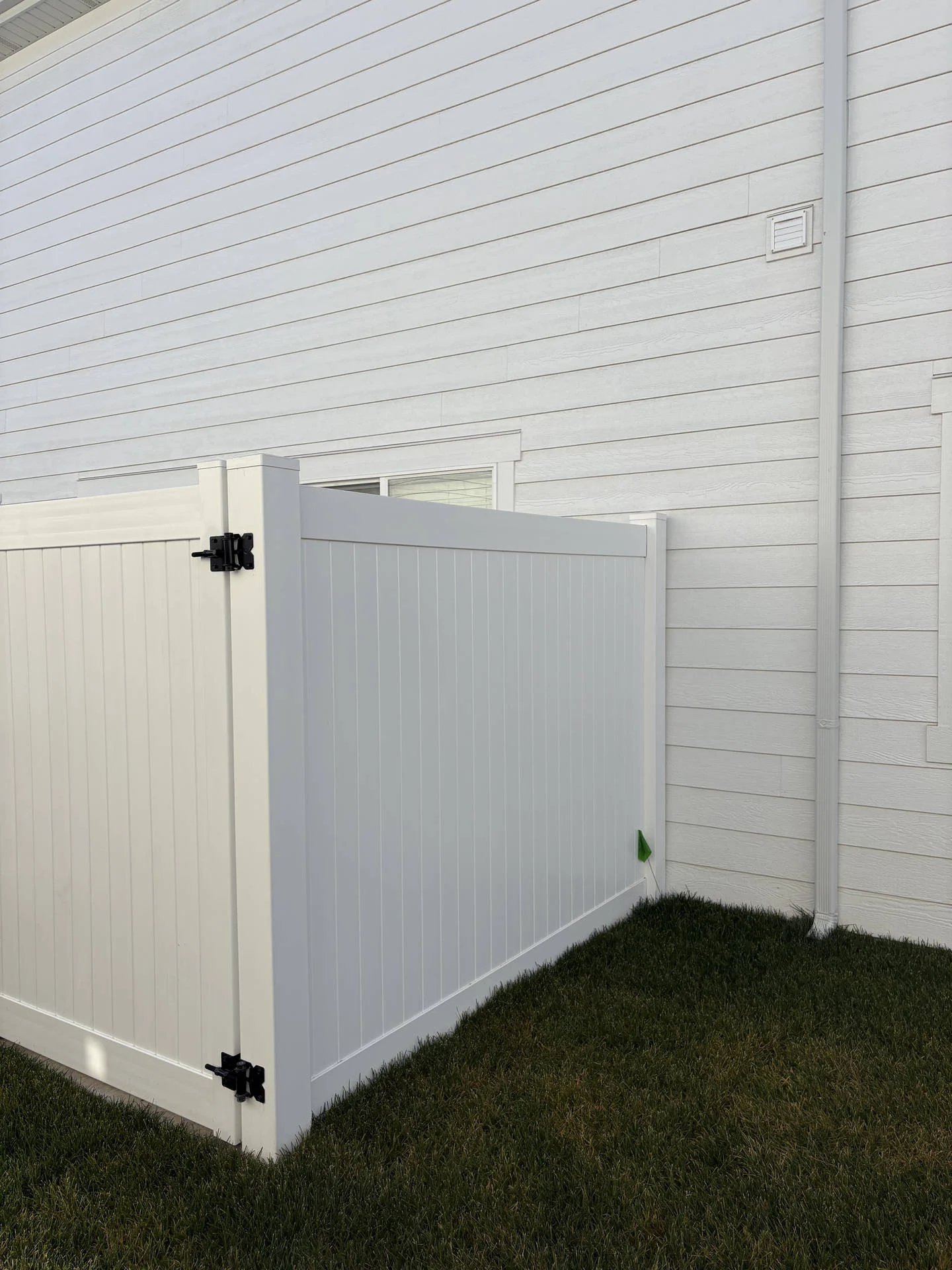 White Vinyl Gates, West Haven, UT