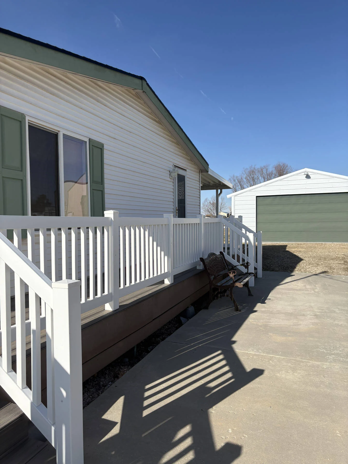 Victorian Vinyl Railing with Steel - Hooper, UT