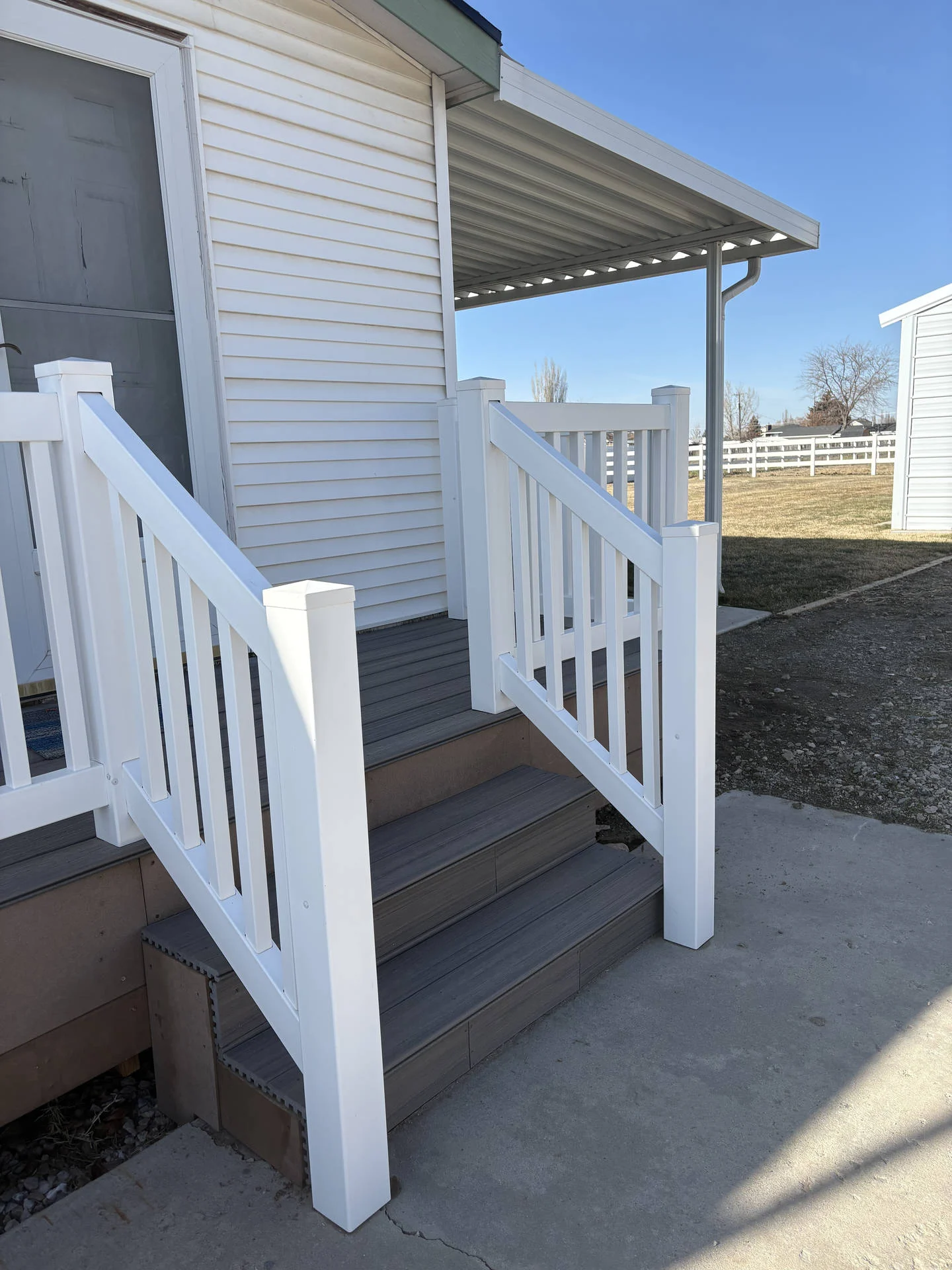 Victorian Vinyl Railing with Steel - Hooper, UT
