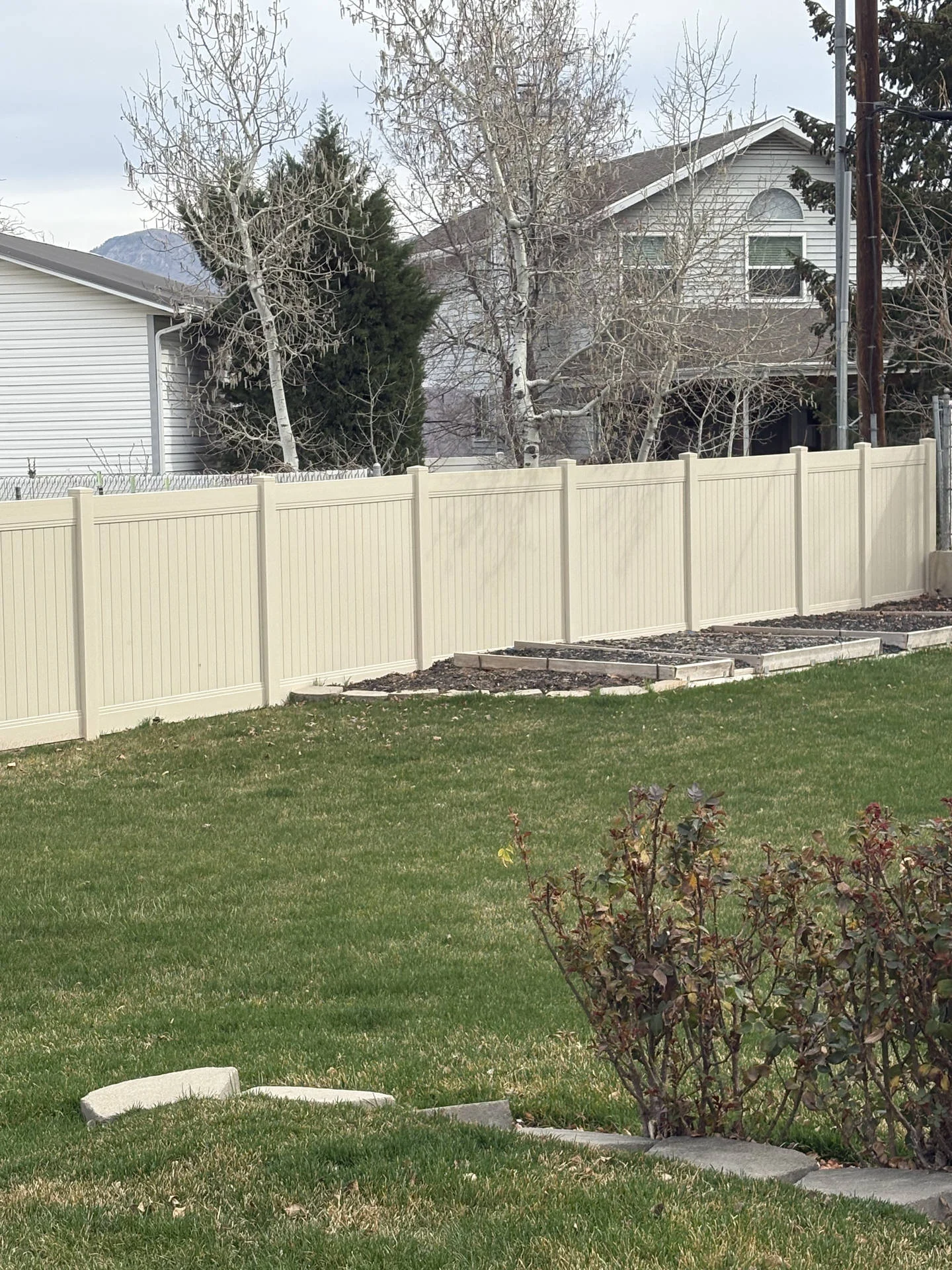 Plain City, UT Premium Vinyl Privacy Fences