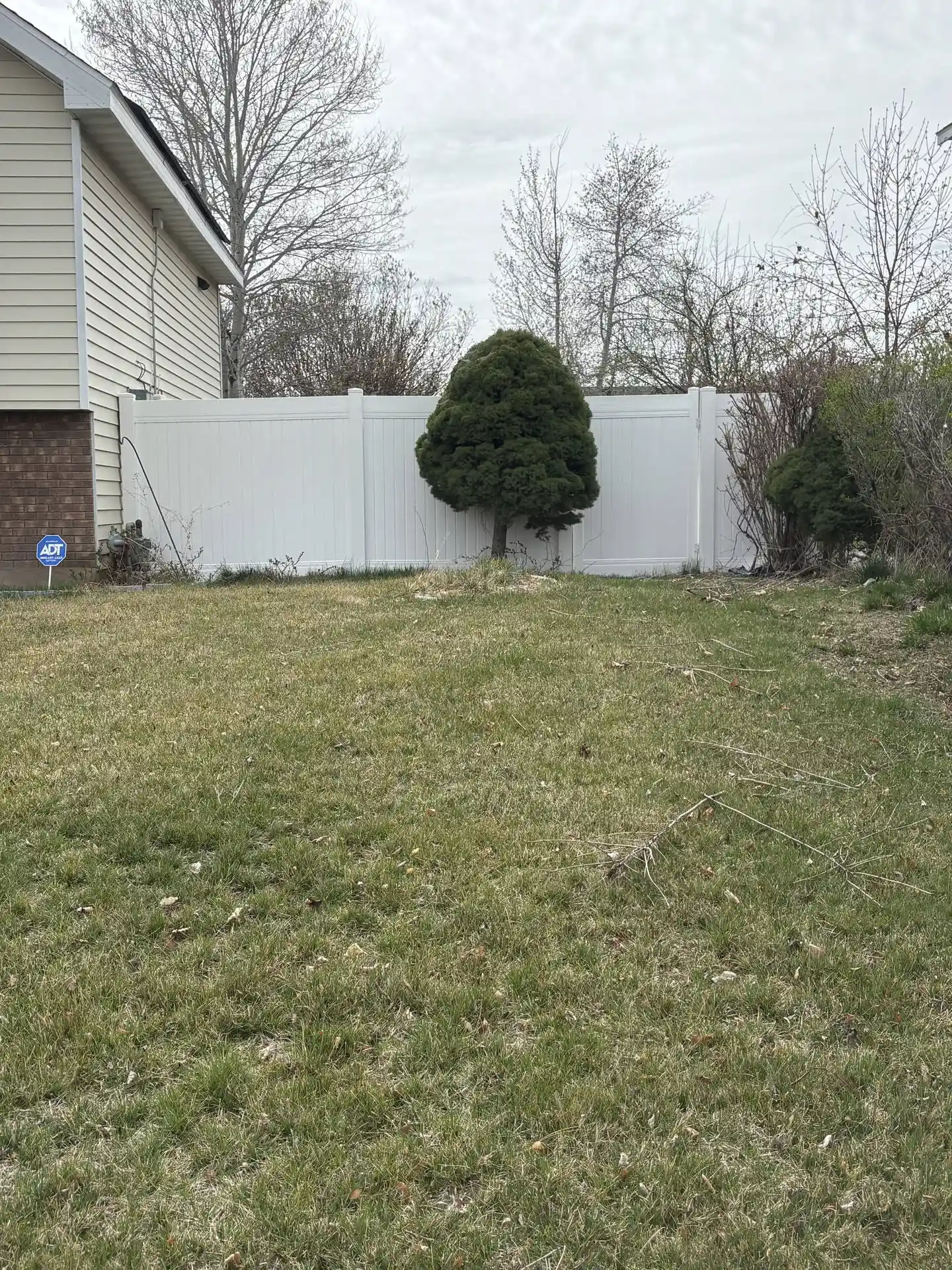 Clearfield 6' White Vinyl Privacy Fence & Gate