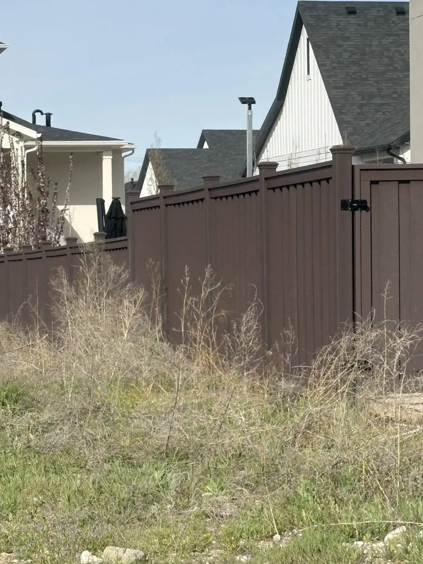 Farmington Woodland Brown Trex Fence with Double Gate