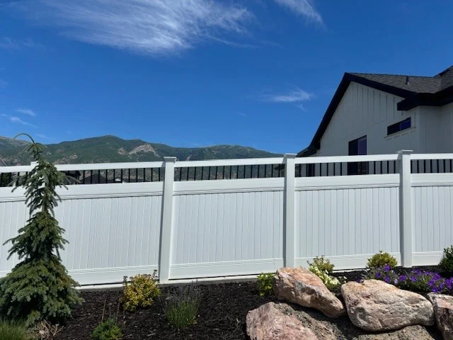 West Haven, UT Modern Vinyl Privacy Fencing