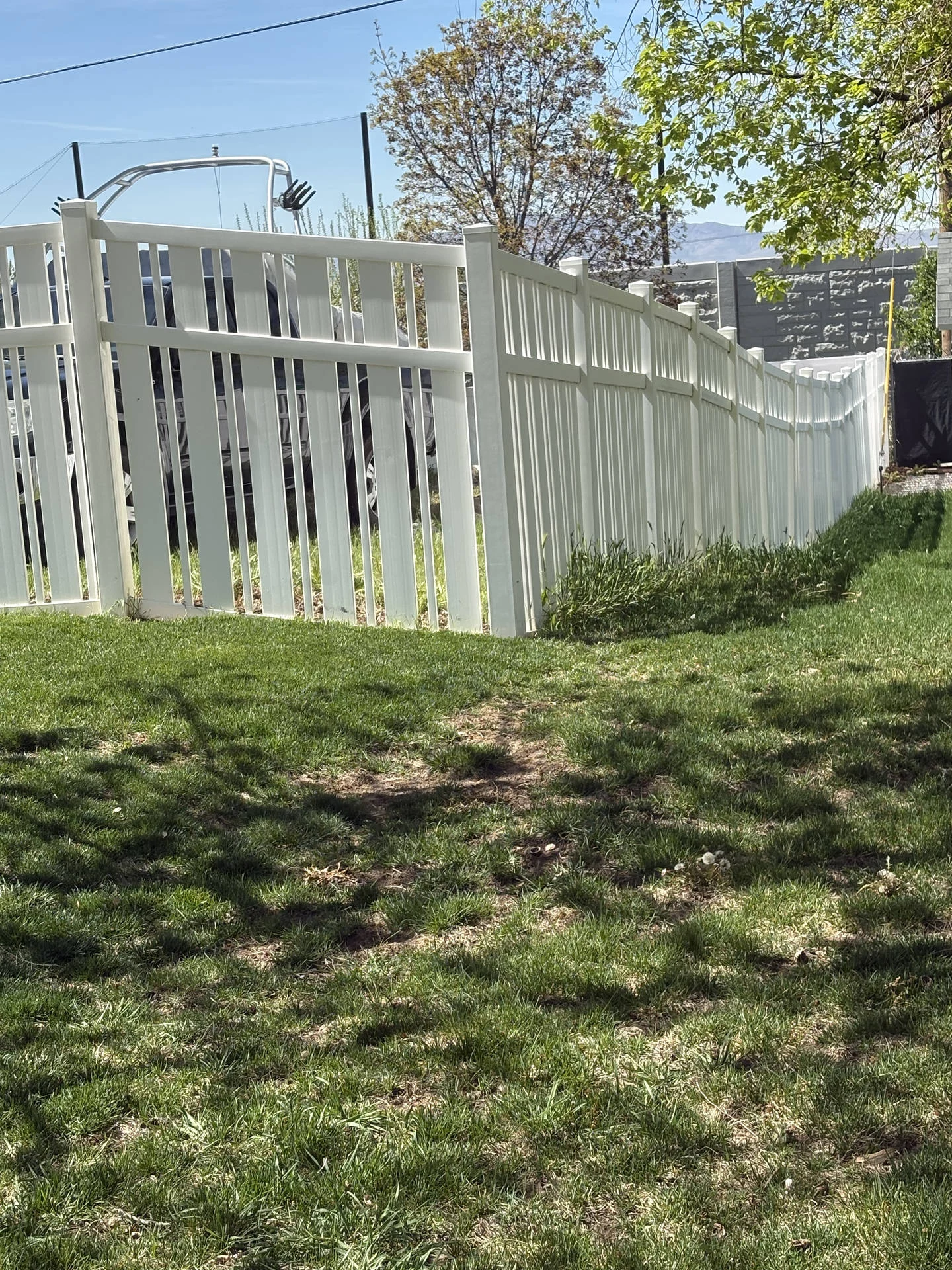 Fruit Heights Vinyl & Steel Gate Fence Project