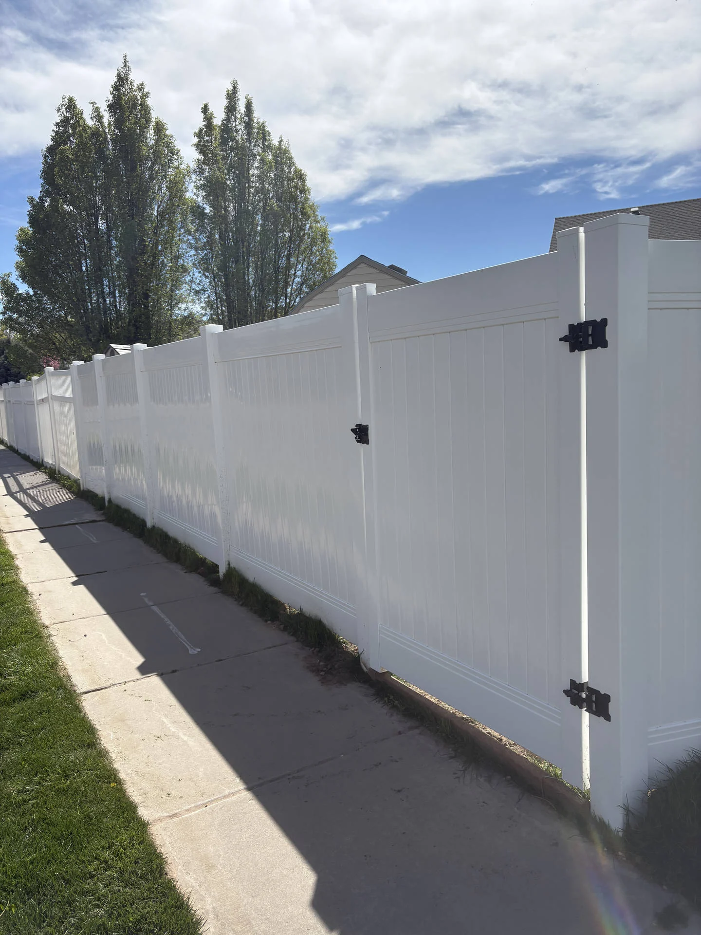 South Weber Privacy Fence Project: White Vinyl with Steel tube frame Gates