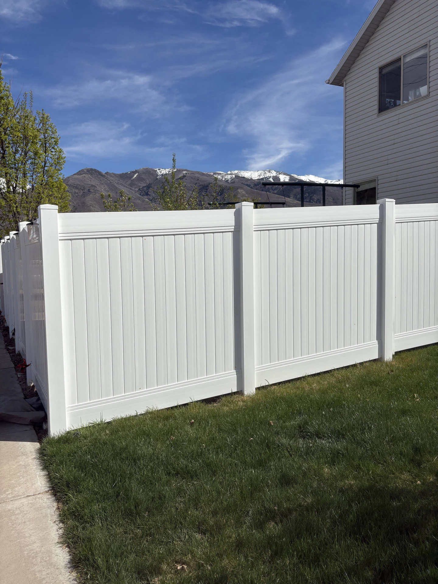 South Weber Privacy Fence Upgrade: White Vinyl, New Gates