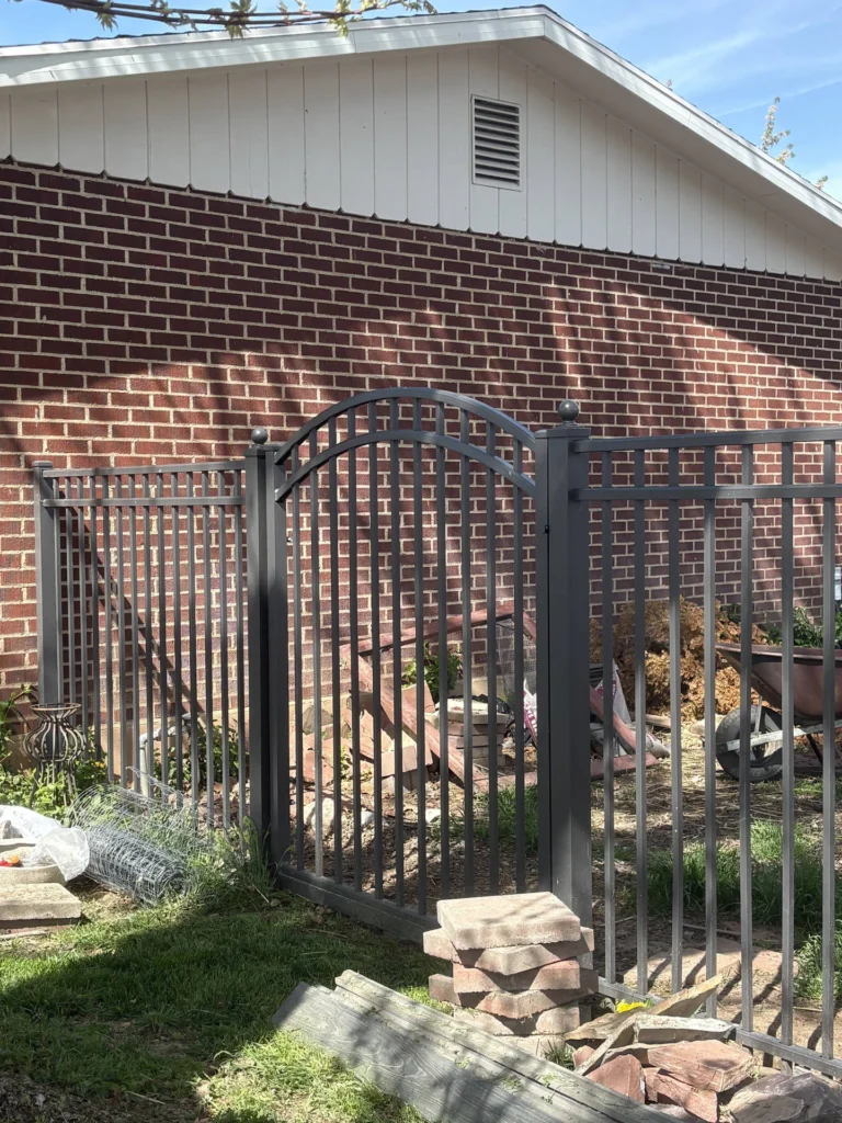 Fencing Solutions for Front Yards vs. Backyards Fencing Solutions for Front Yards vs. Backyards