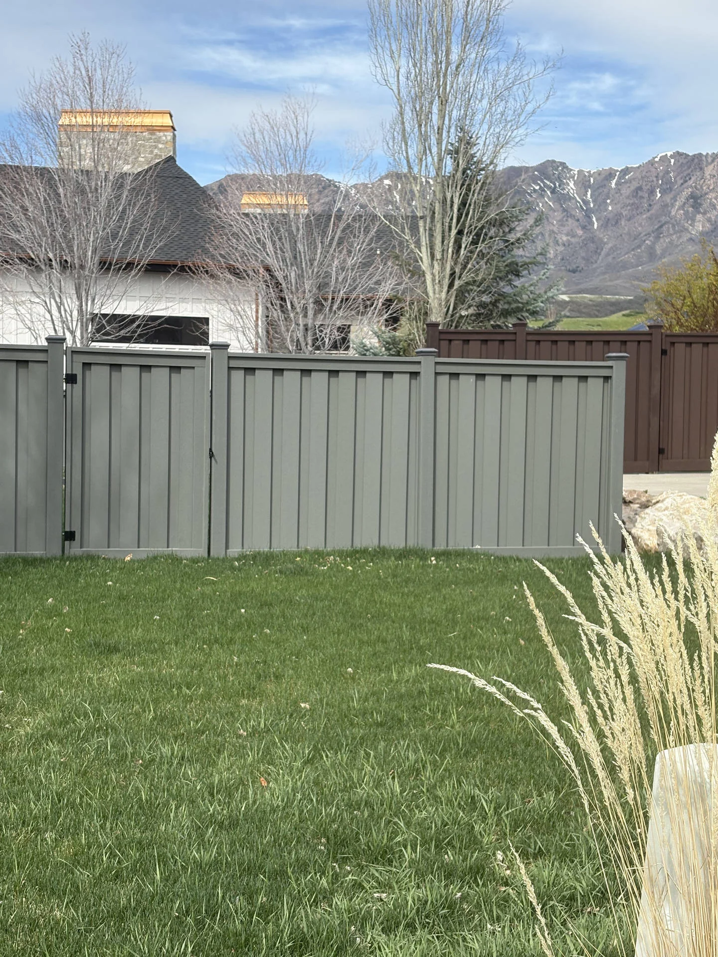 Mountain Green Trex Fence & RV Gate Project