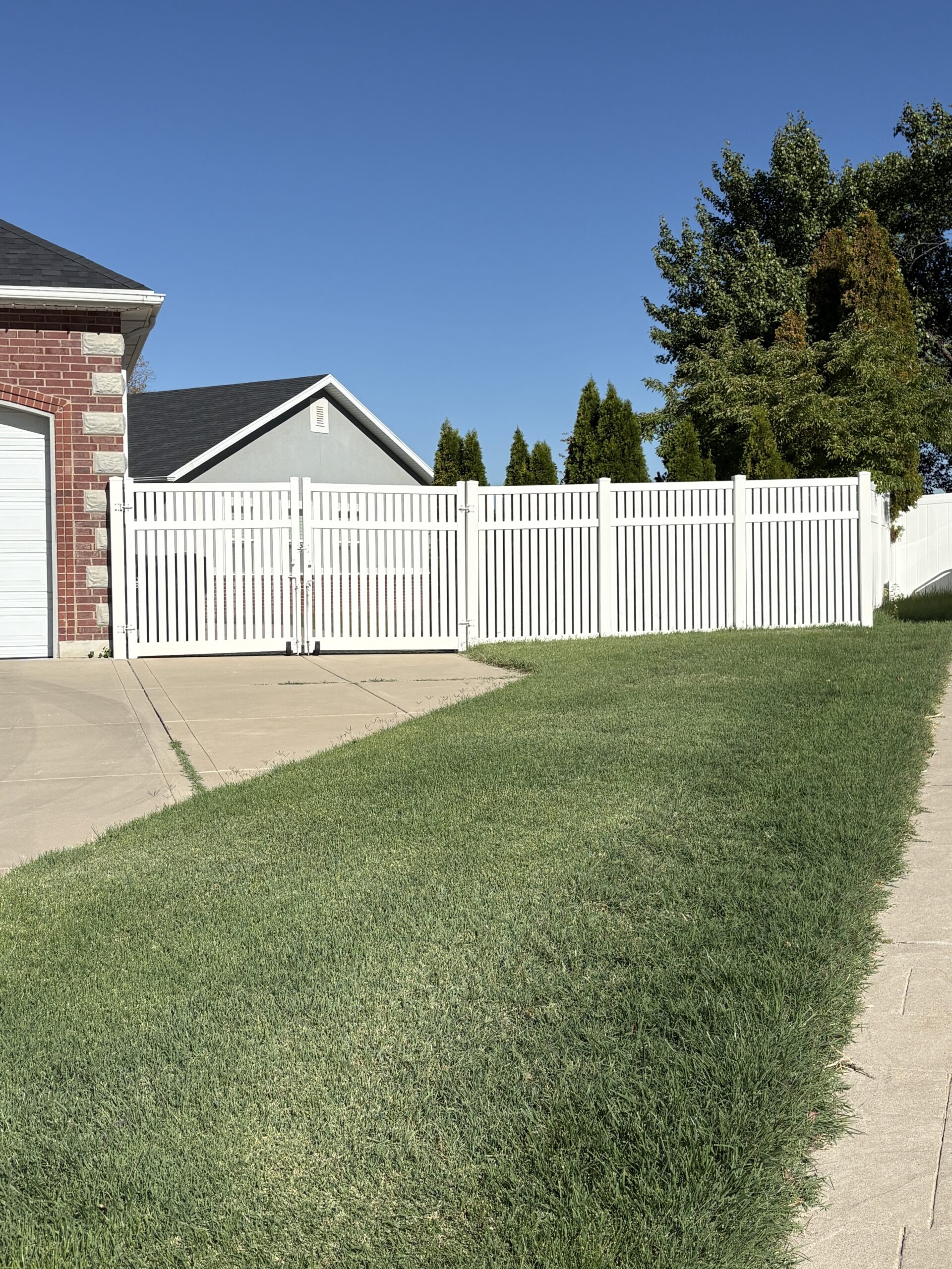 Durable White Vinyl Privacy Fence Installation in Syracuse