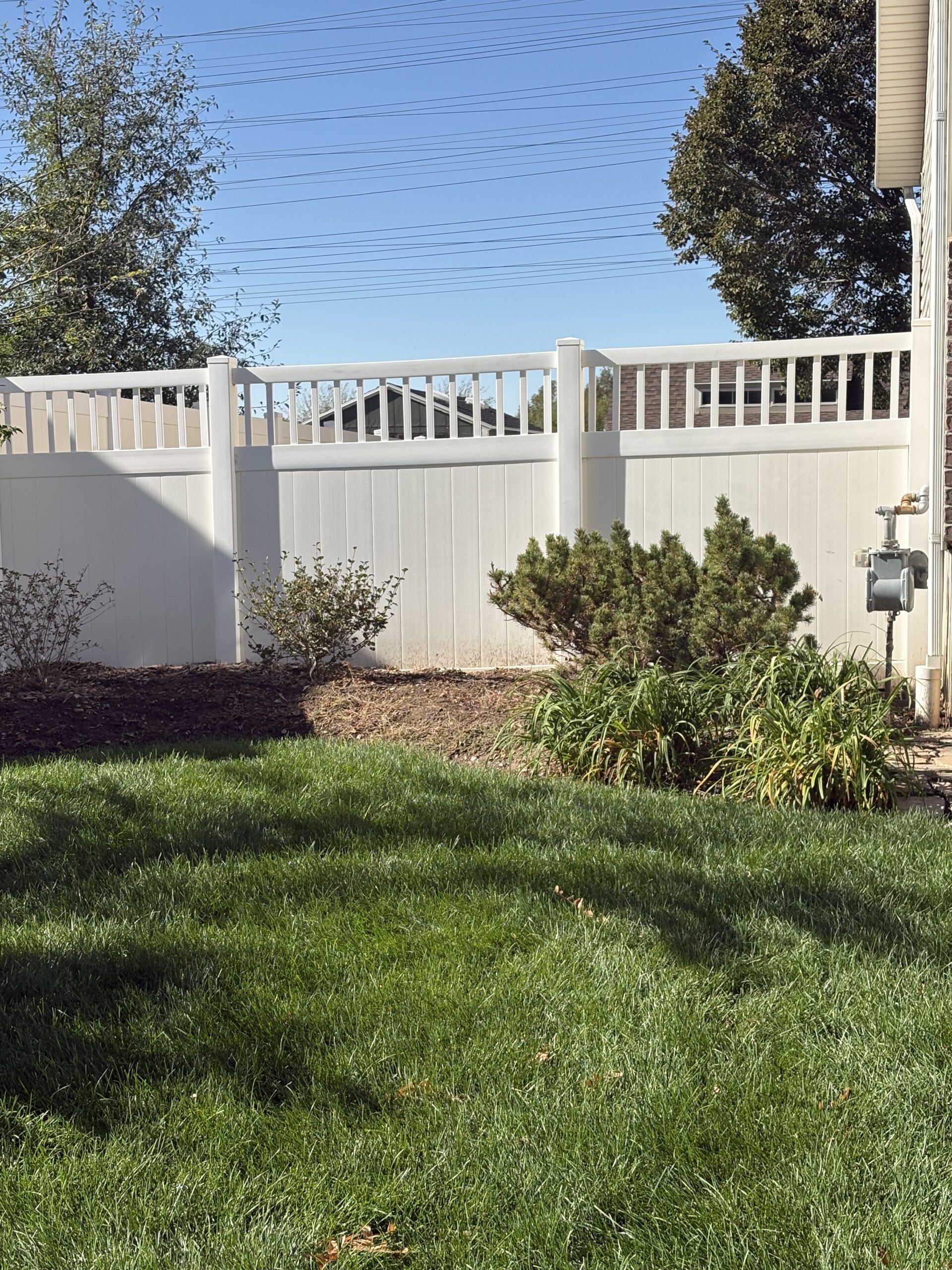 Custom Vinyl Fence & Heavy-Duty Double Gate in Layton