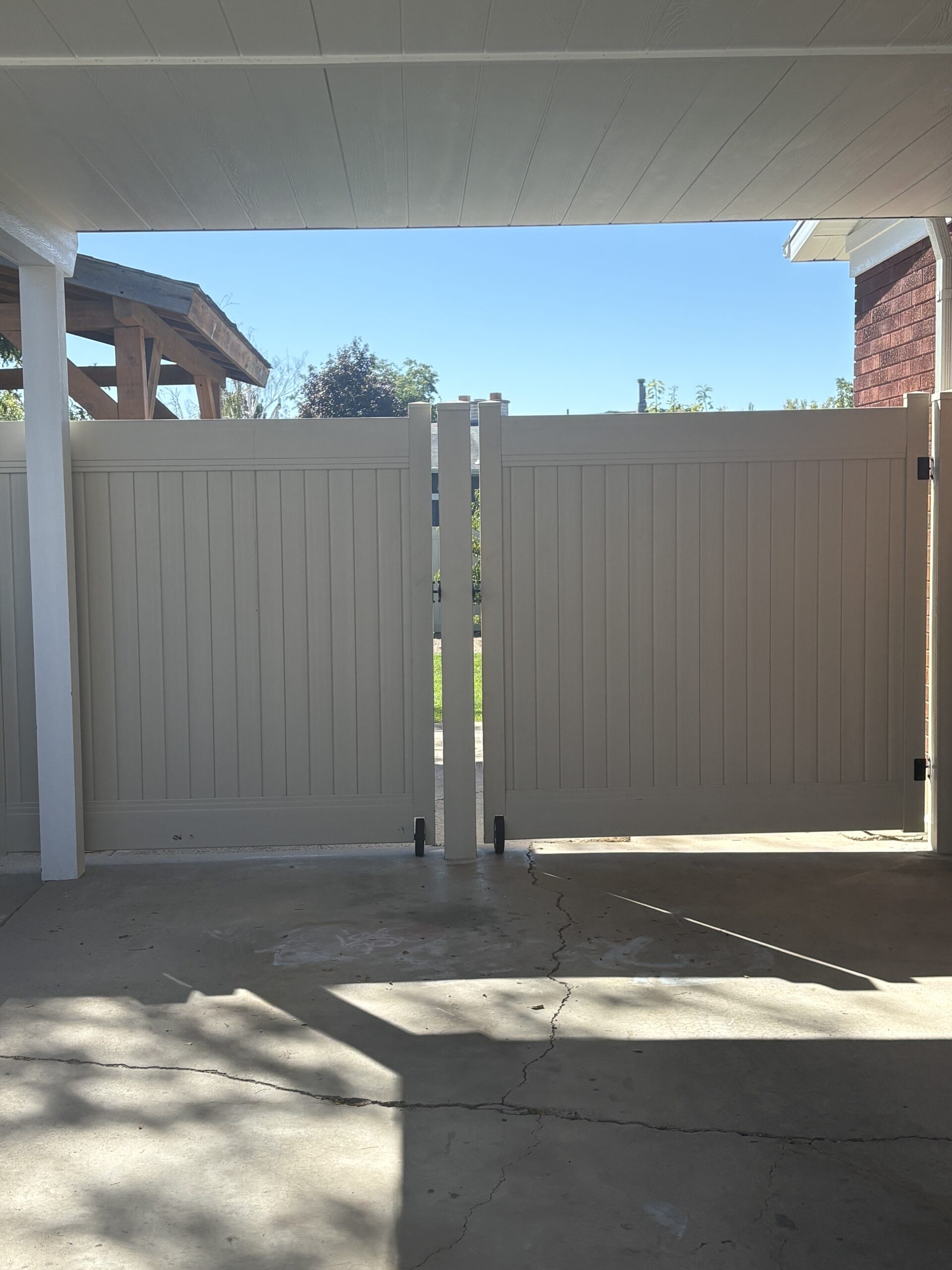 Durable 6-Foot Tan Vinyl Privacy Fence in Layton